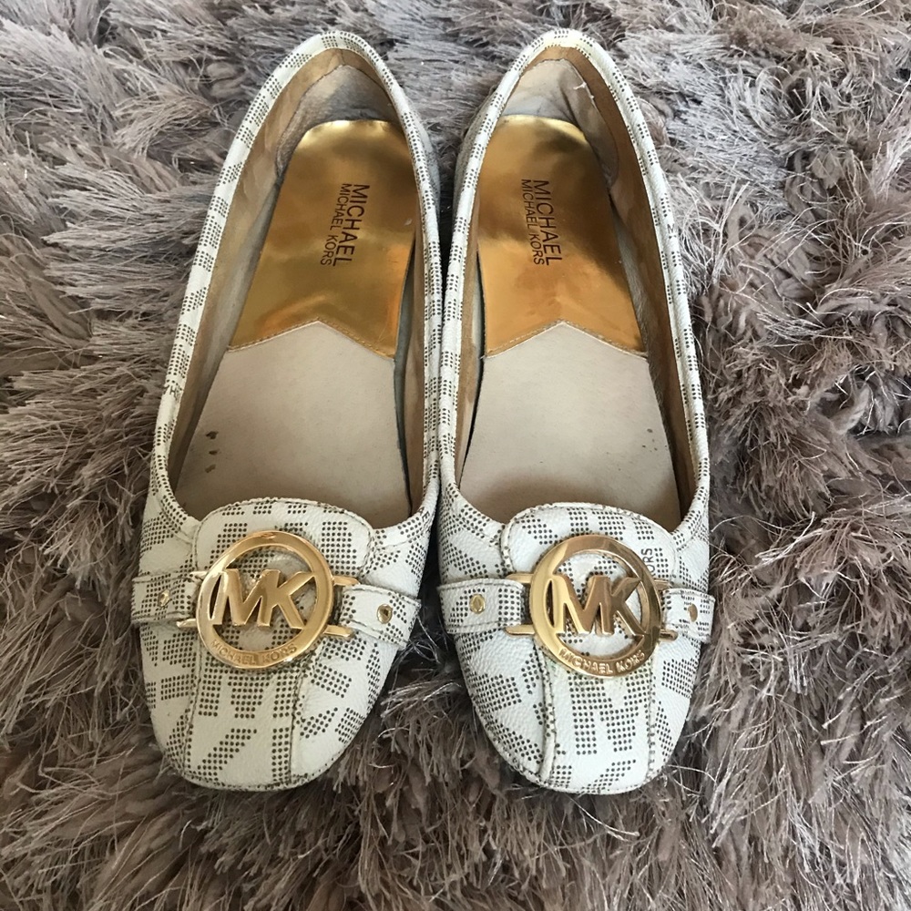 White and Gold MICHAEL Kors flats- PRICE ⬇️
